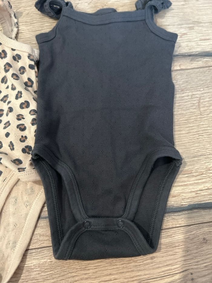 Lot de 3 bodies - photo numéro 3