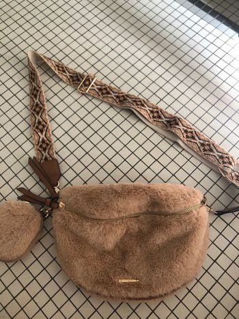 Sac à bandoulière en fausse fourrure moa