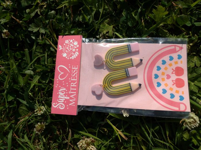 boucles d'oreilles maitresse - photo numéro 2