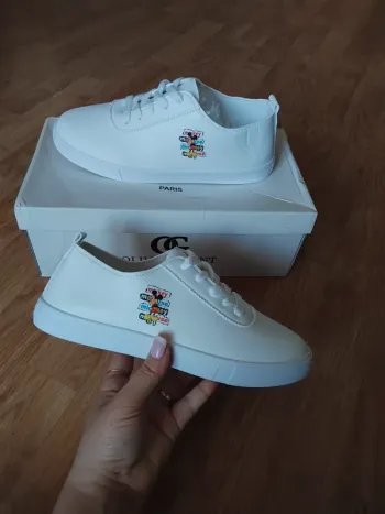 Basket neuf femme taille 39