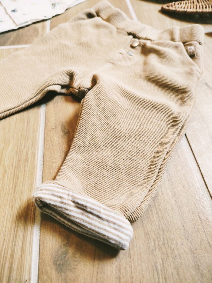 🐵Obaïbi/Okaidi - Ensemble Pantalon molletonné beige et chemise motifs chats et singes -taille 6mois - photo numéro 5