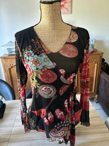 Blouse croisé fleuri transparente jofrati