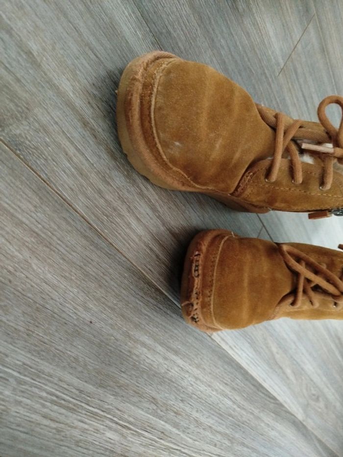 Chaussures ugg taille 30 - photo numéro 2