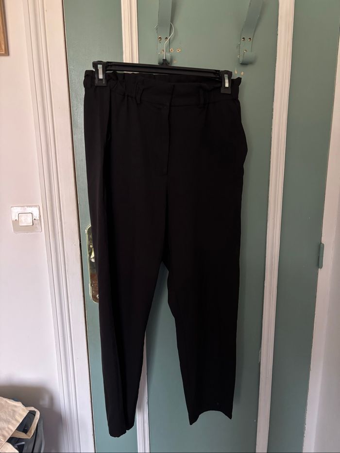 Pantalon noir - photo numéro 4