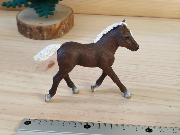 Schleich pouliche marron et blanche Figurine animal équidé - photo numéro 4