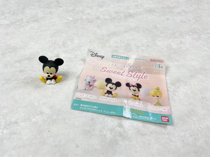 Petite figurine gashapon Disney Japon officiel Mickey Mouse