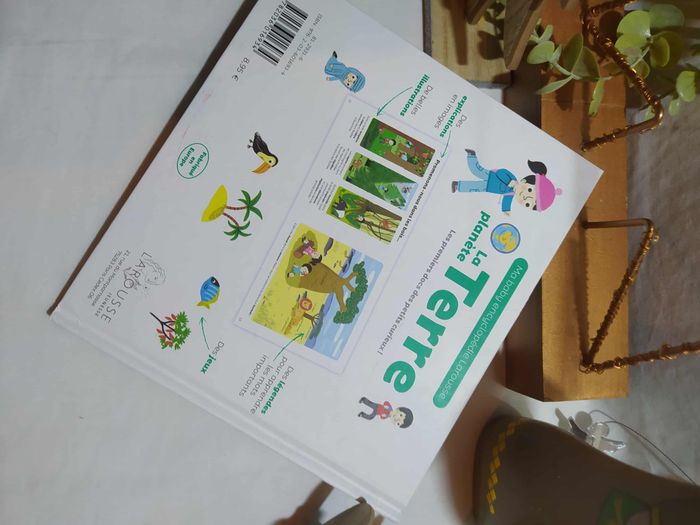 Livre Jeunesse - La planète Terre - de Sophie CRÉPON et Mélanie Combes - Dès 3Ans - photo numéro 2