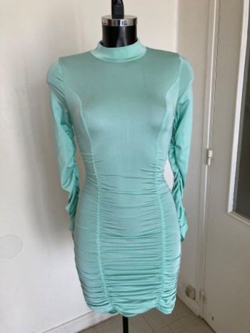 Robe moulante tendance taille 36/S