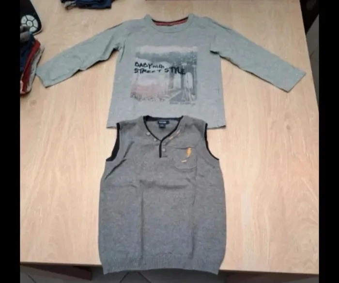 Lot de sweat shirt - photo numéro 4