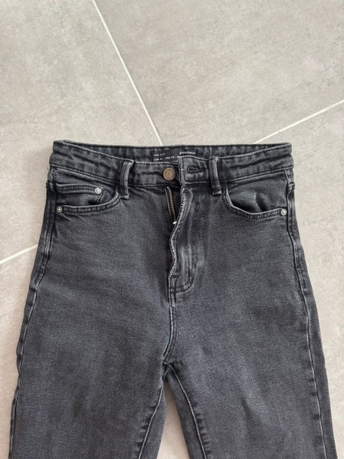 Jean mom slim noir Stradivarius - photo numéro 3