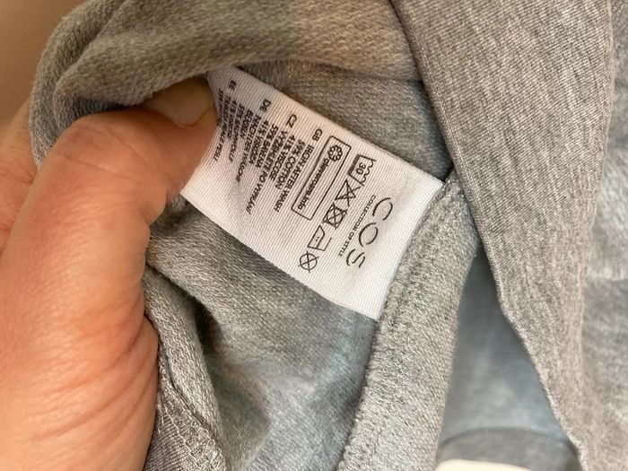 T-shirt Cos gris - photo numéro 5