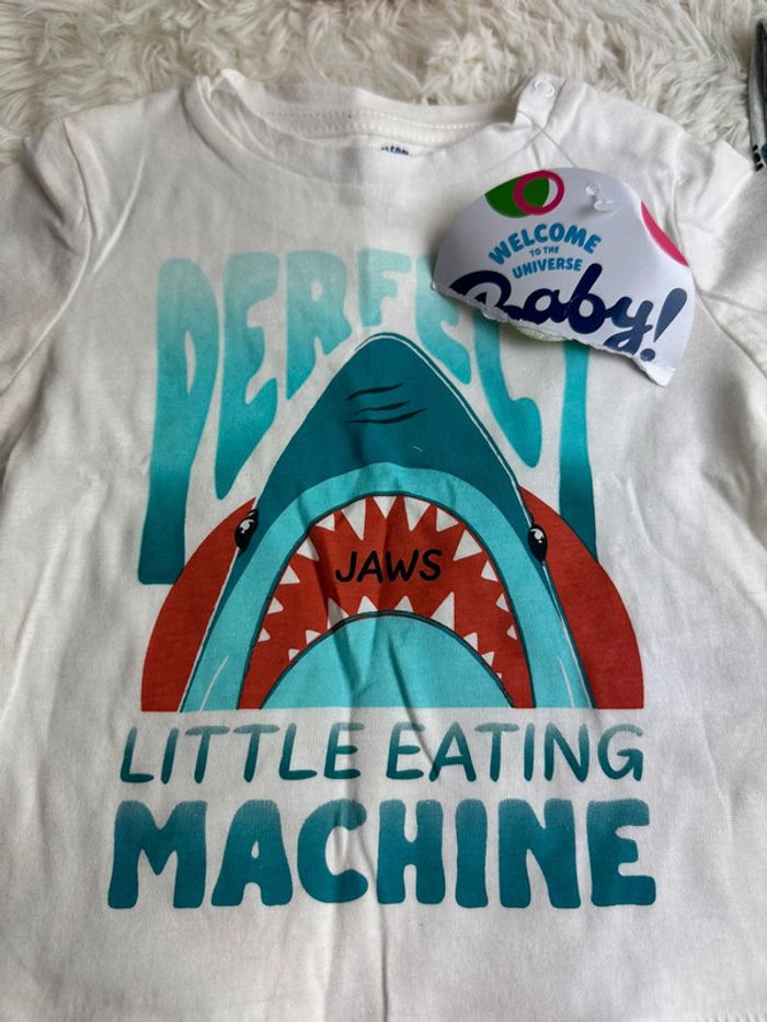 Lot de 2 tshirts welcome baby taille 9 mois - photo numéro 2