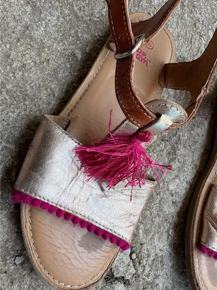 Sandales fille taille 33 - photo numéro 3