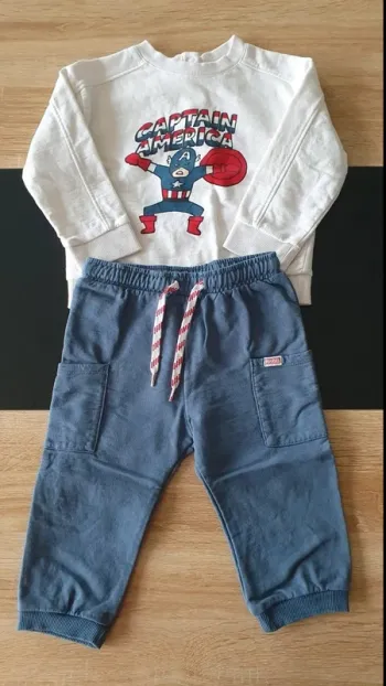 Ensemble pull et jogging 24 mois