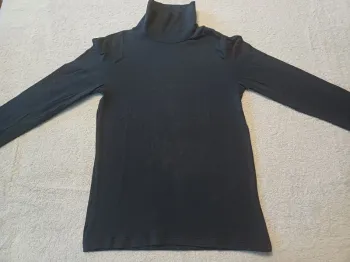 Sous-pull Kiabi Eco Conception 10 ans (réf perso G-F2)(familleac72)