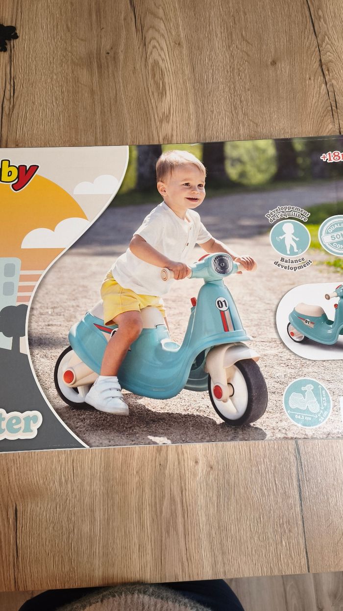 Scooter smoby - NEUF - photo numéro 2