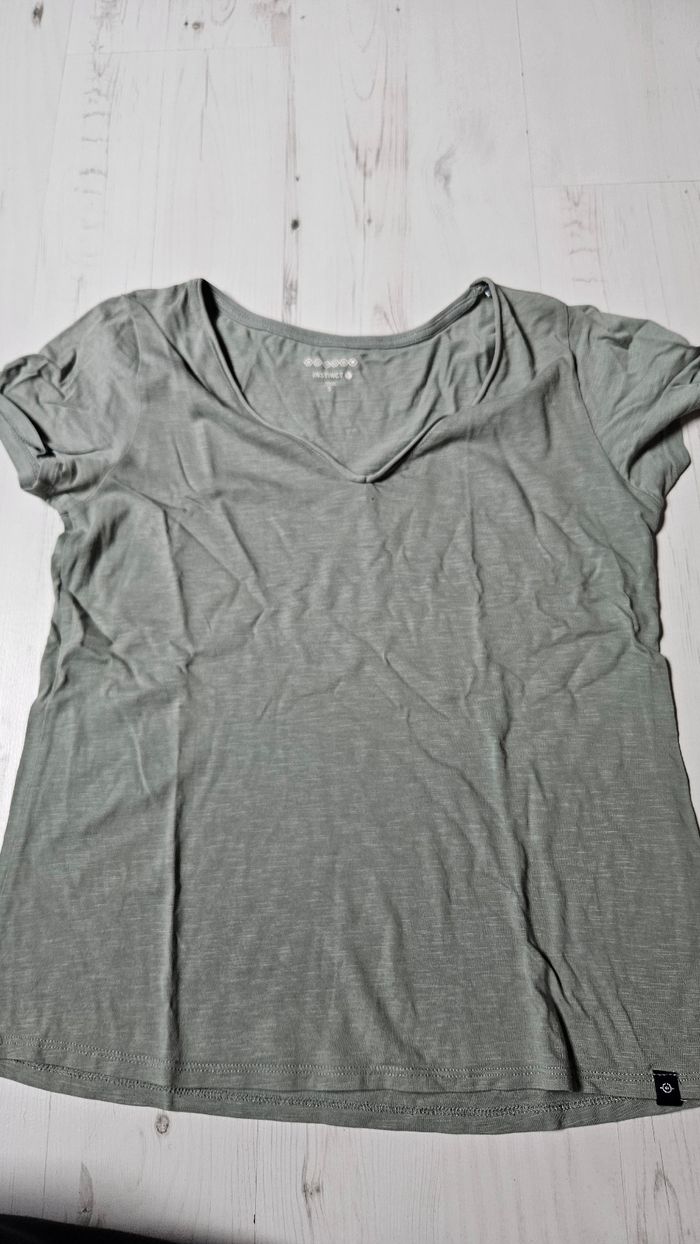 Vends lot de Tee shirt femme - photo numéro 6