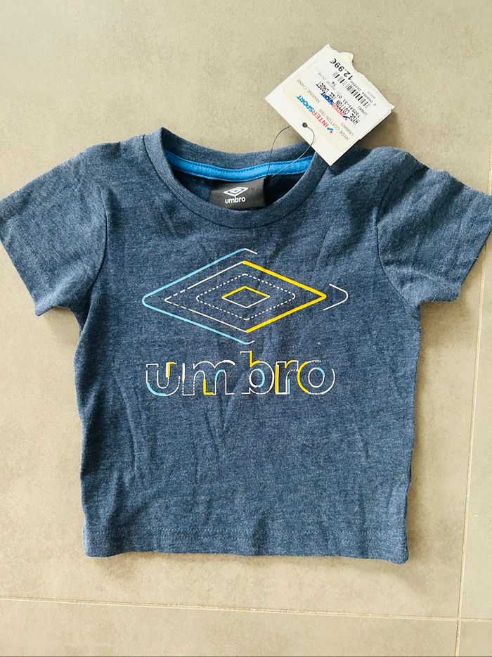 T-shirts Umbro