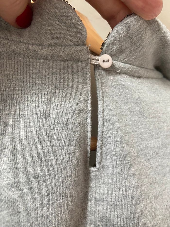 Sweat léger Pimkie gris clair col Claudine perlé taille M - photo numéro 18