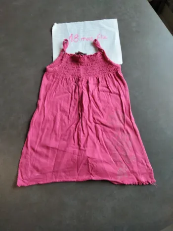 Robe rose à bretelles