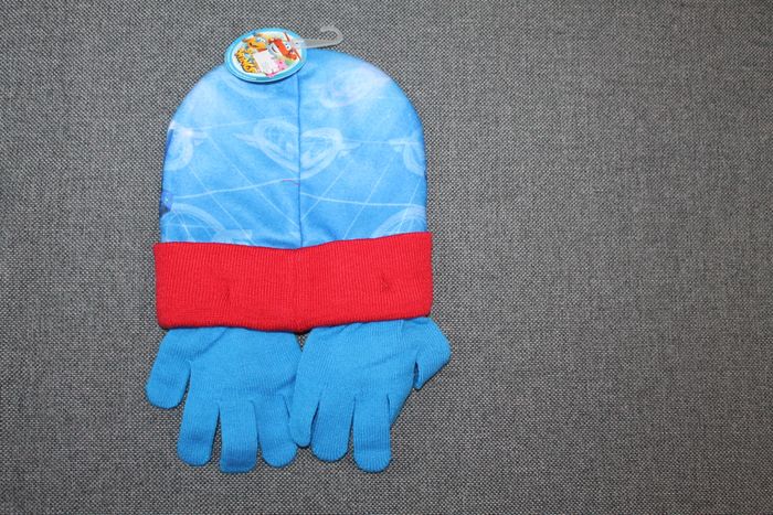 ensemble super wings bonnet et gants bleu et rouge - photo numéro 2