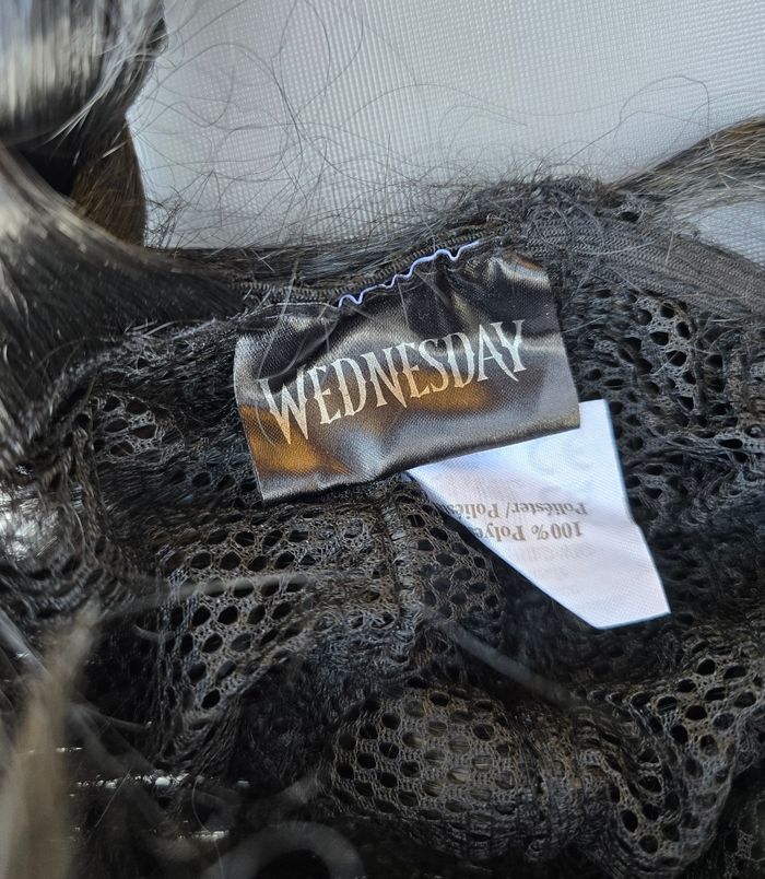 Perruque enfant Mercredi Addams 6 ans et + - photo numéro 6