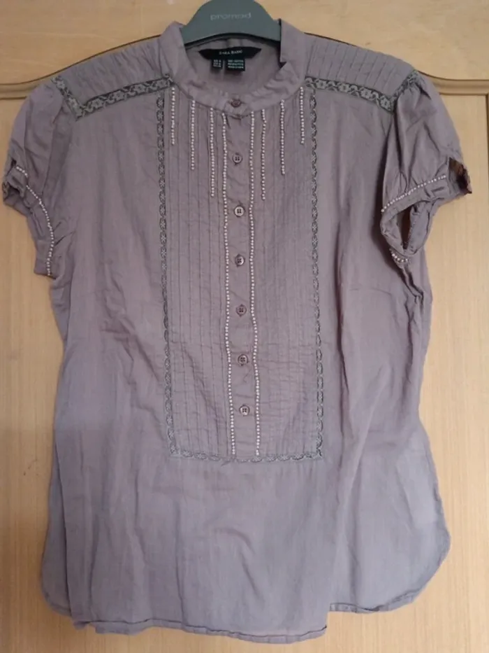 Blouse dentelle et perles Zara