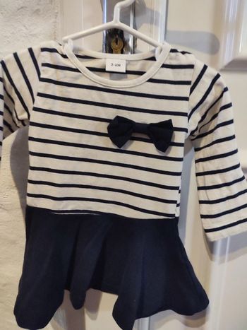 #kytie3moisfille. Robe manche longue taille 3 mois