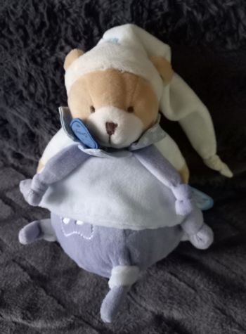Doudou et compagnie peluche ours musical et blanc