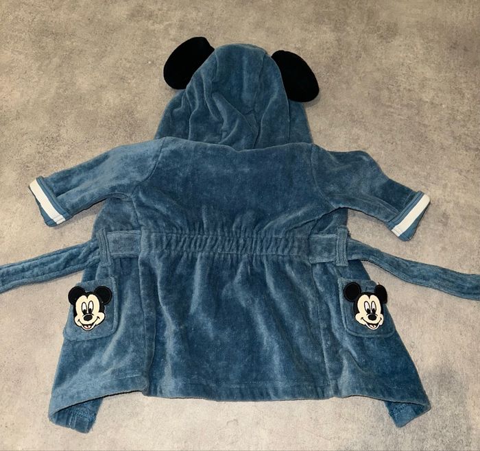 Peignoir Mickey taille 0-3 mois - photo numéro 2