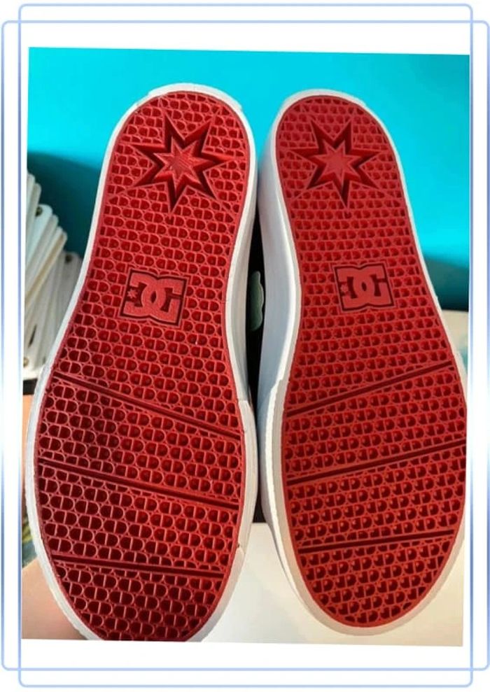 Superbe paire de basket basse femme taille 38  DC shoes neuf - photo numéro 5