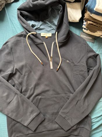 👕 Hoodie Benson & Cherry – Bleu marine