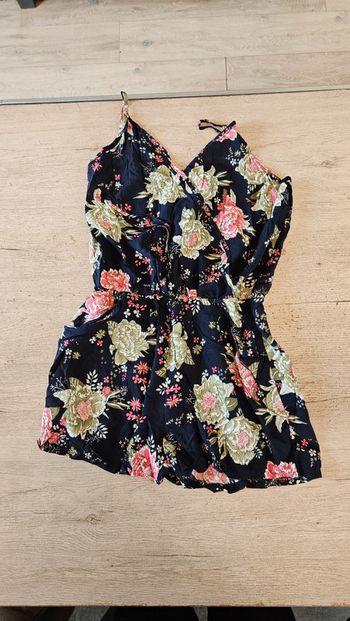 Combi short noir à fleurs à bretelles, J. Stars, L/XL