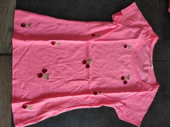 Tee shirt cerises