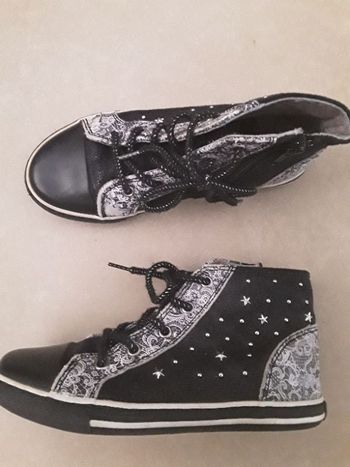 Baskets type CONVERSE noires et dentelle fille 33 PRIMIGI