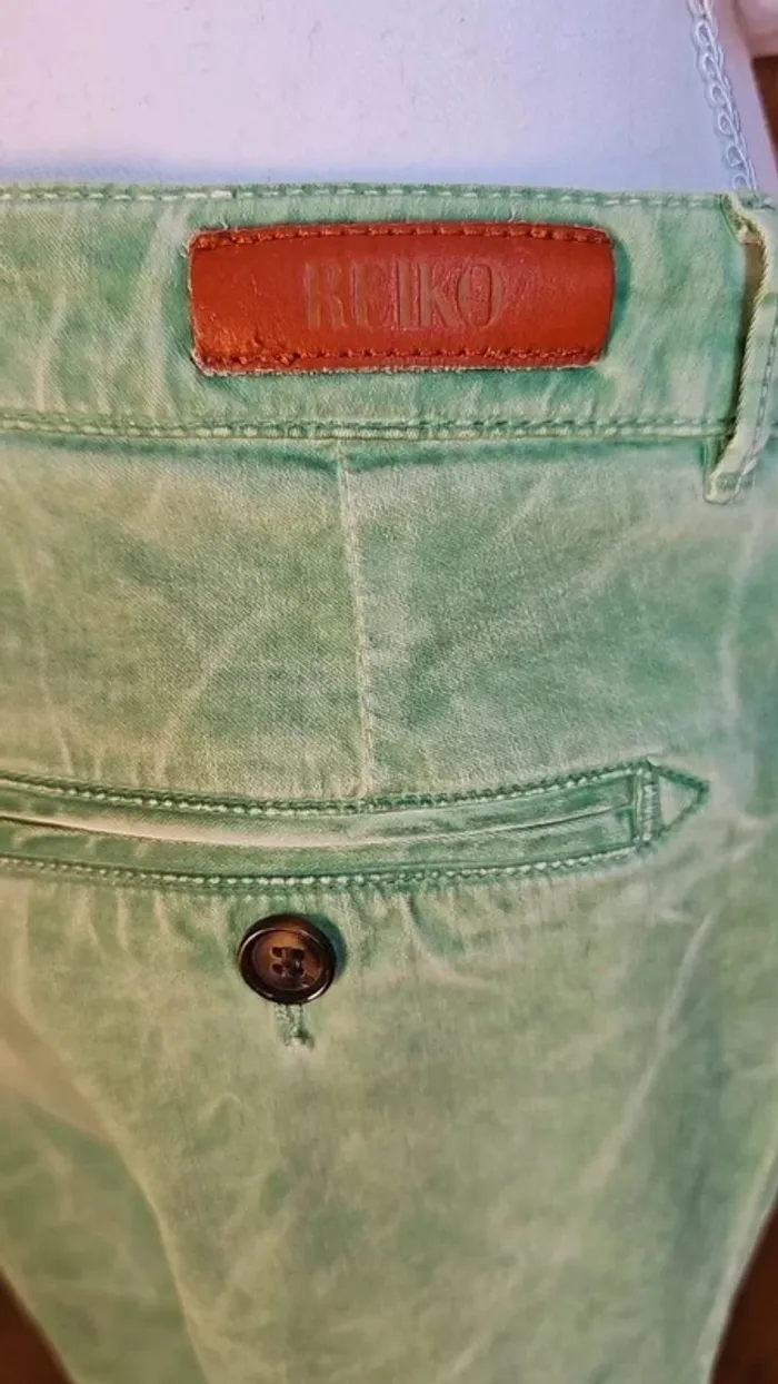 Pantalon Reiko Sandy vert taille 27 - photo numéro 3