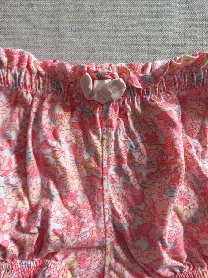 Short rose à fleurs 🌸 12-18 mois GAP très bon état - photo numéro 2