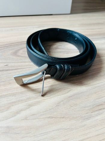 Ceinture noire en Croute de Cuir Boutique Indépendante Taille 105/42