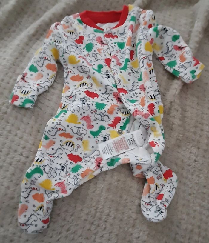 Pyjama léger dinosaure primark naissance