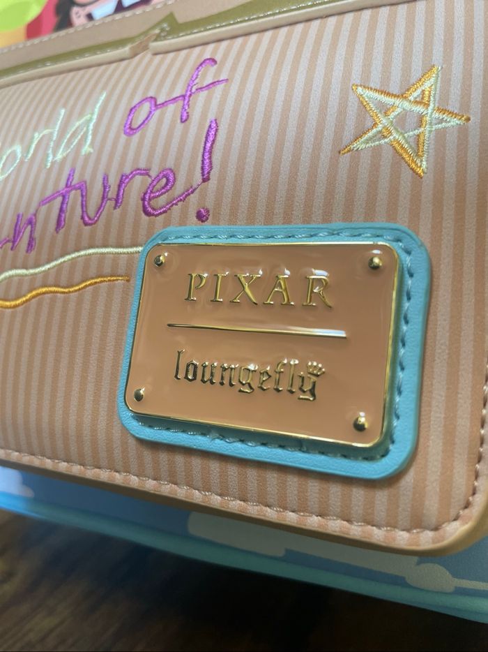 Sac à dos La haut Up Disney Loungefly neuf - photo numéro 3
