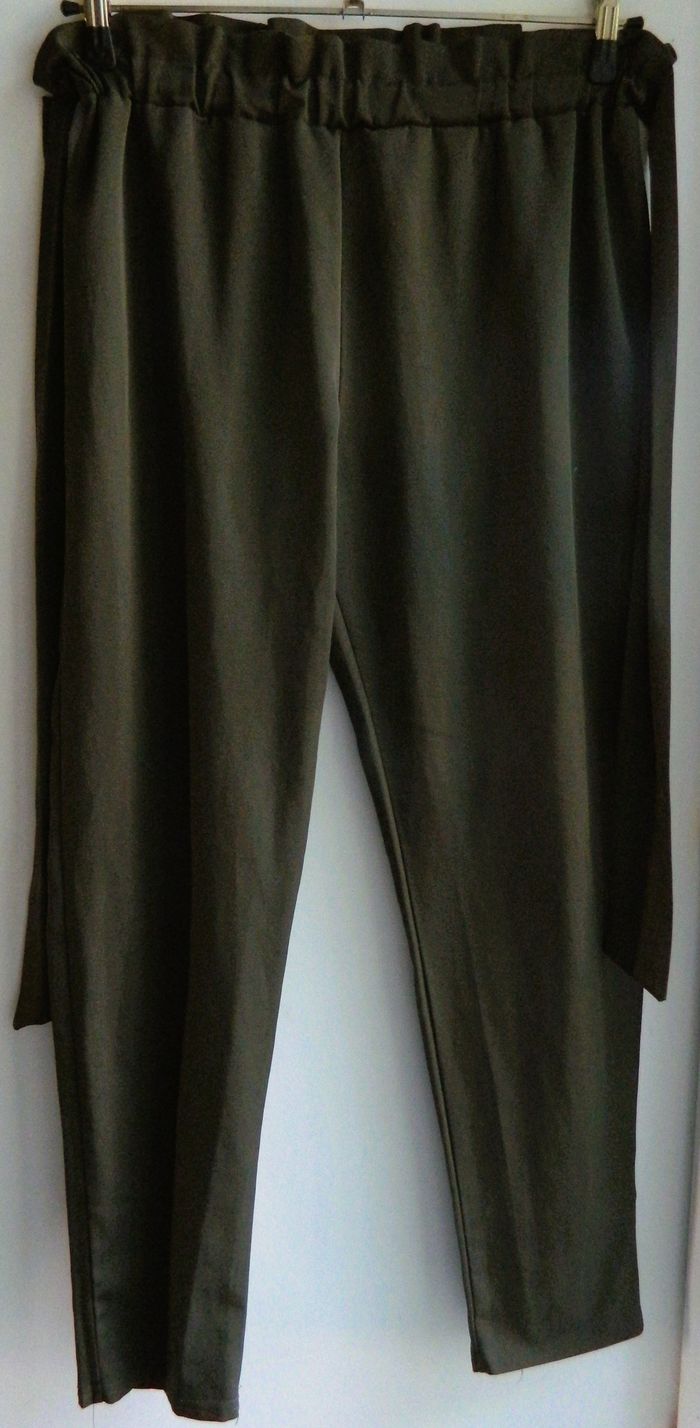 Pantalon T 40 "Tissaia" - photo numéro 3