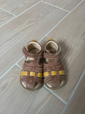 Chaussures taille 21