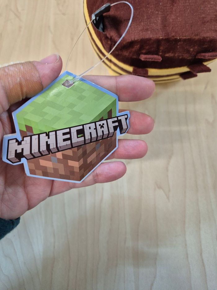 Petite peluche abeille Minecraft - photo numéro 5