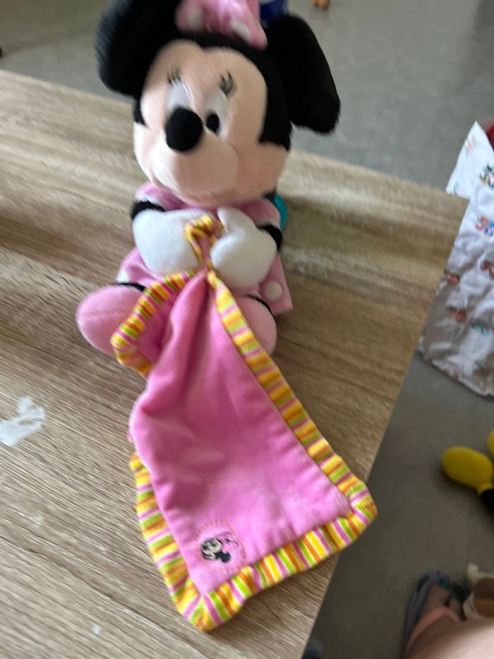 Peluche Disney - photo numéro 2