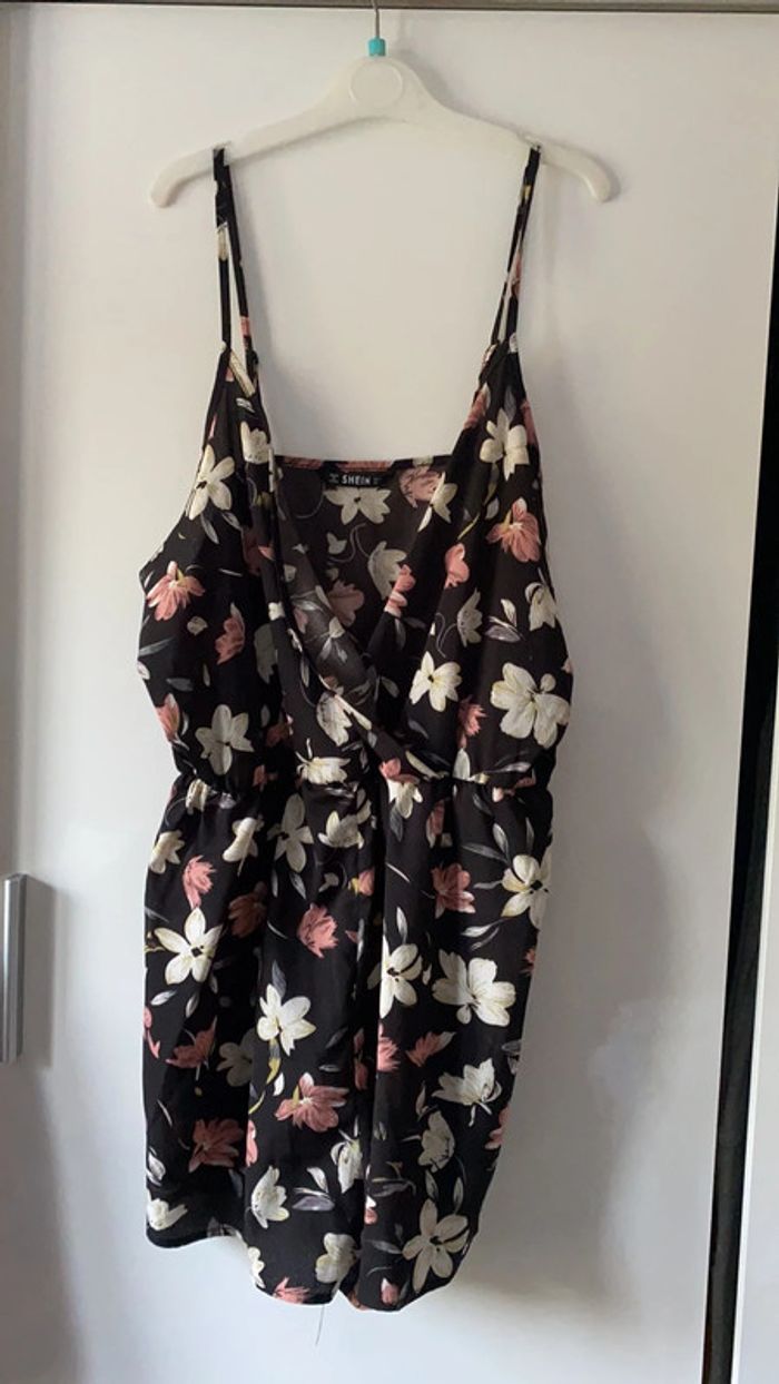 Très joli Combi short fleuri - photo numéro 2