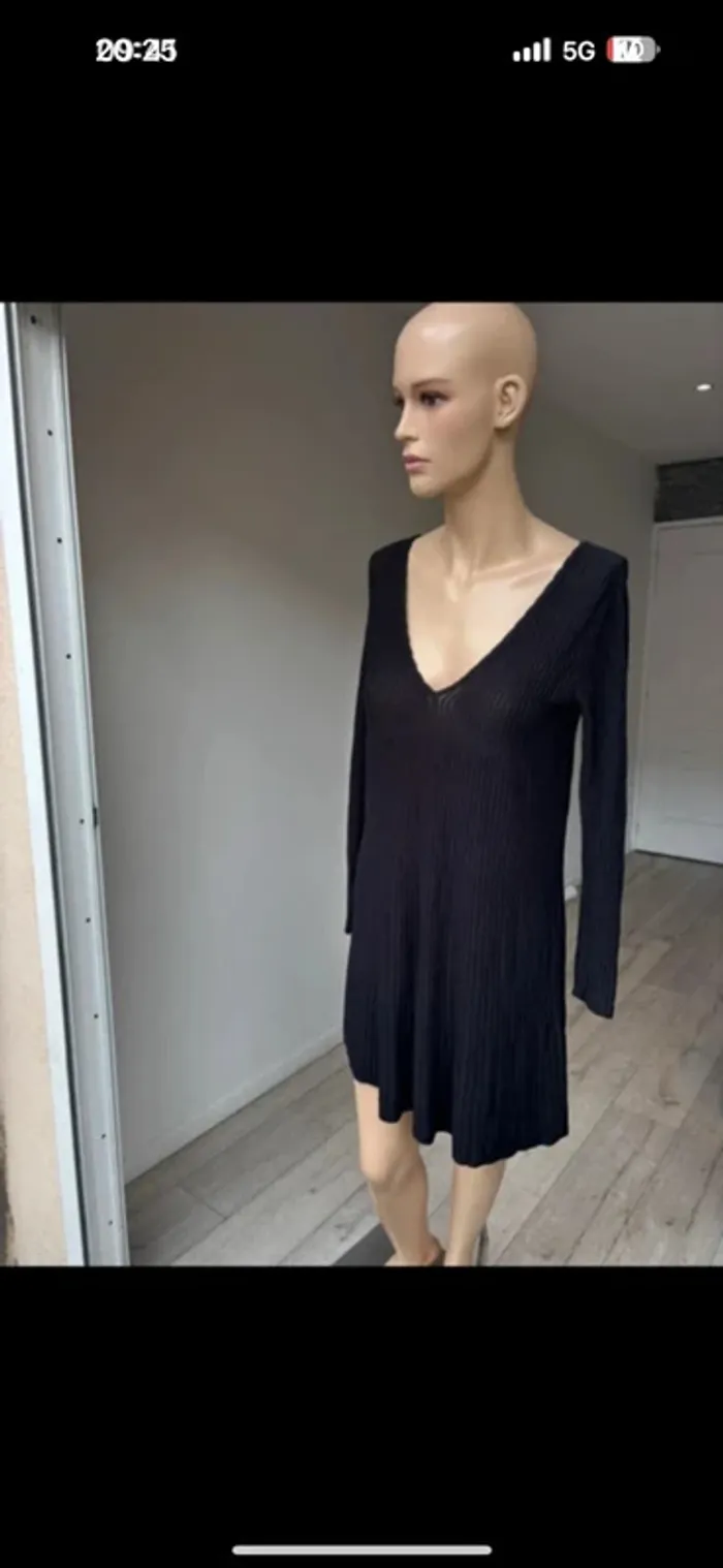 Élégante Robe Sézane Noire - Taille S - photo numéro 3