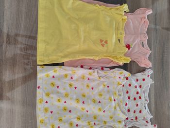 Lots de 4  Tee shirt été