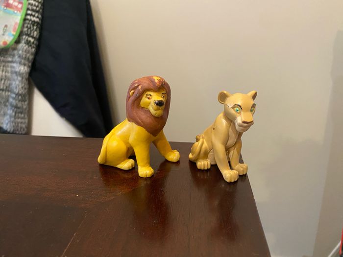 Fugitive le roi lion simba nala disney