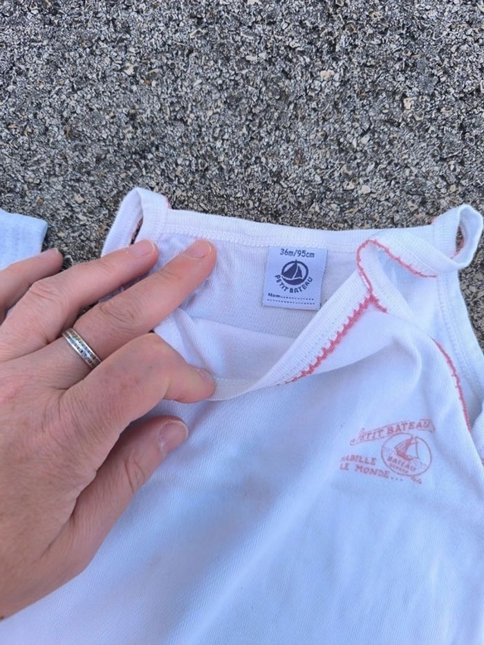 Lot de 3 body taille 3 ans en bon état - photo numéro 4
