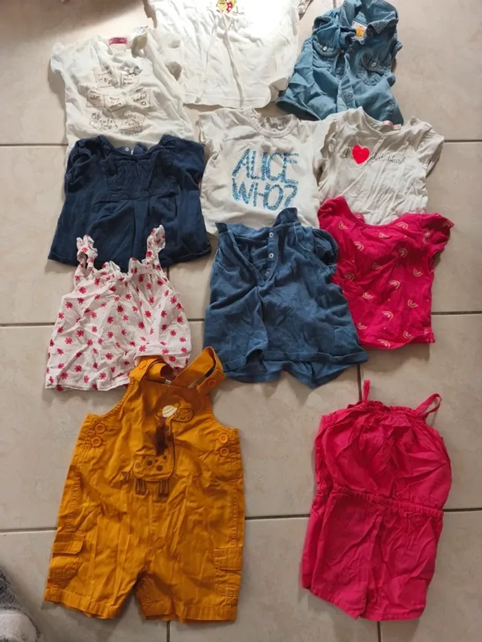 Lot  84 vêtements bébé fille 12 mois - photo numéro 3